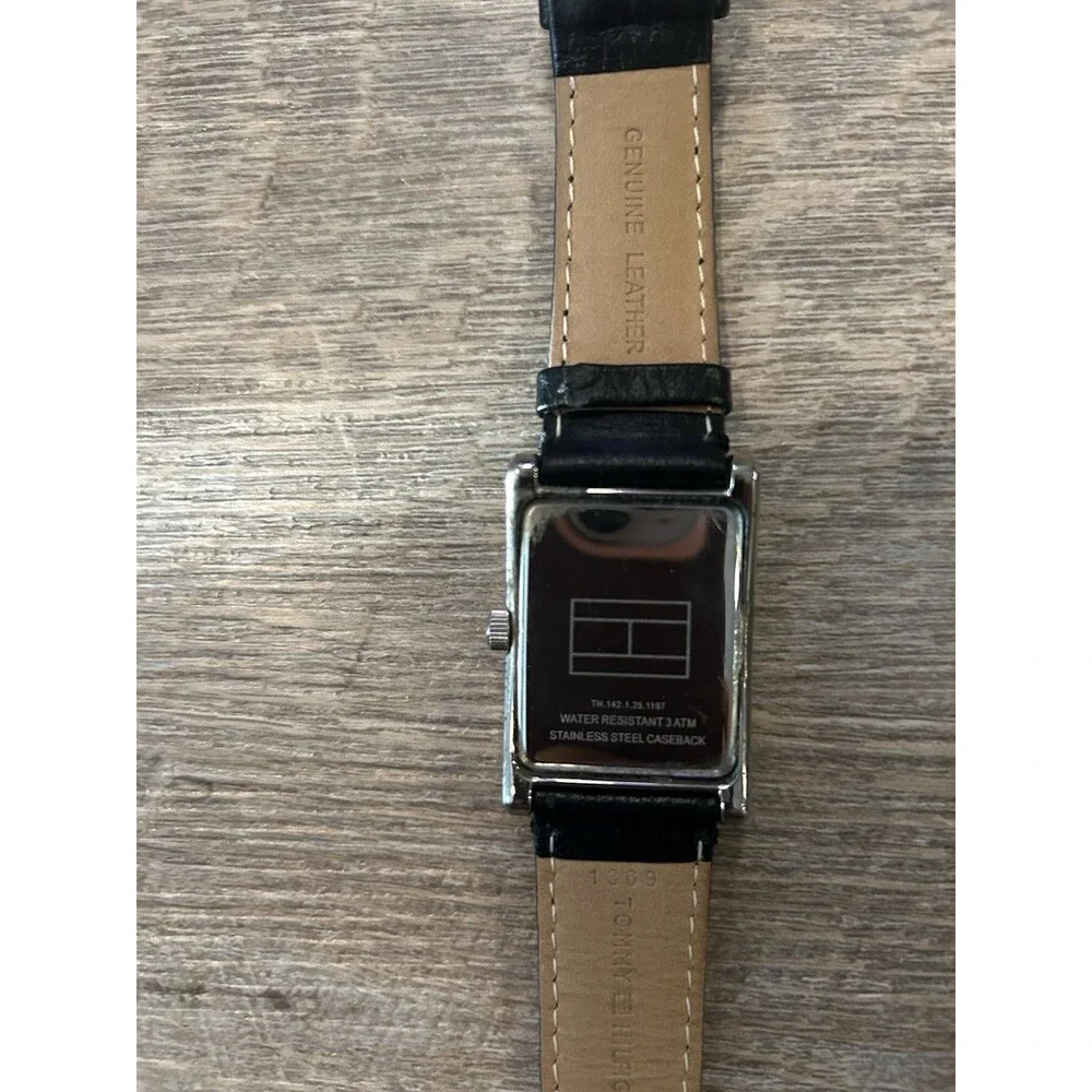 Tommy Hilfiger Tank Watch Black Dial Leather Strap Th.142.1.25.1107 Untested